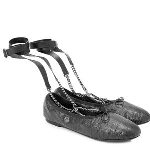 Valentino Garavani
Rockstud Ballet Chain Ankle-Wrap Leather Flat, Black …